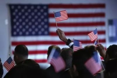 取消因私出入境中介資質認證 移民大門要關閉了嗎？